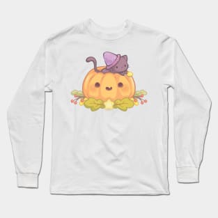 Cute Black Cat Carving a Halloween Pumpkin Long Sleeve T-Shirt